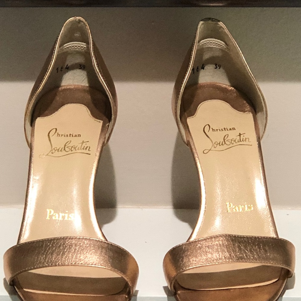 Beautiful Christian Louboutin!!